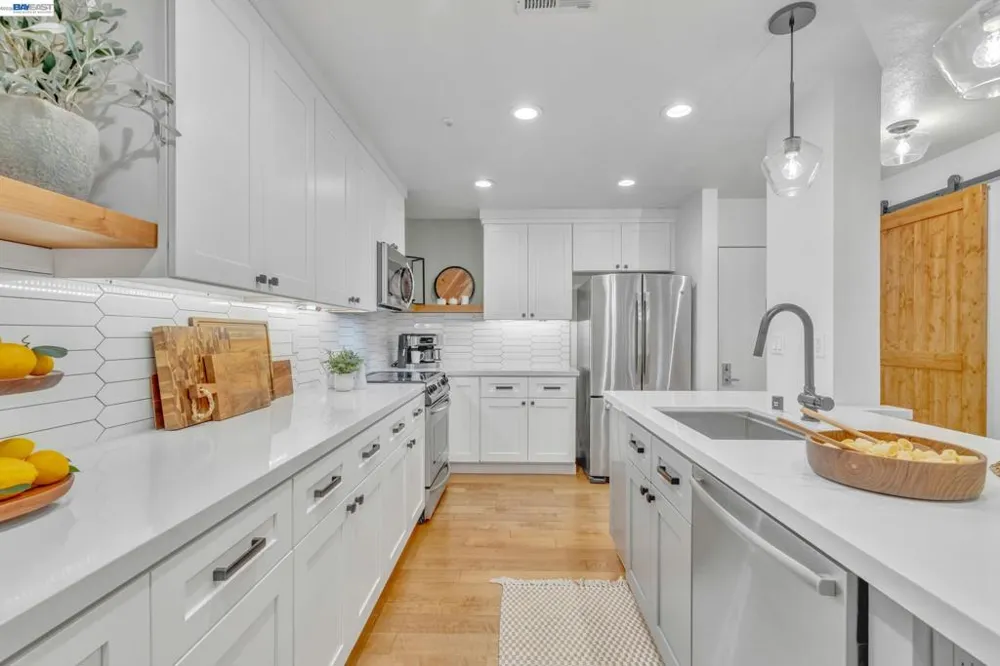 1201 Alta Vista Dr #108 Walnut Creek, CA 94596