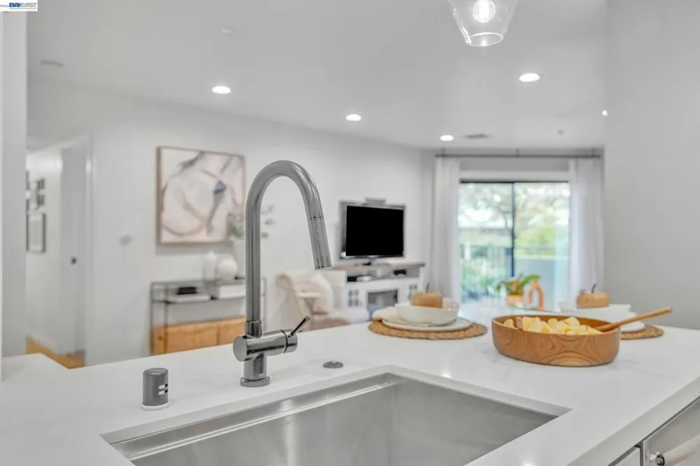 1201 Alta Vista Dr #108 Walnut Creek, CA 94596