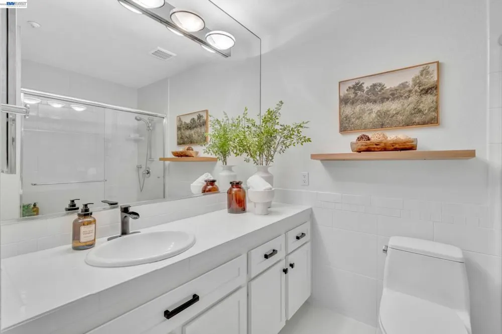 1201 Alta Vista Dr #108 Walnut Creek, CA 94596