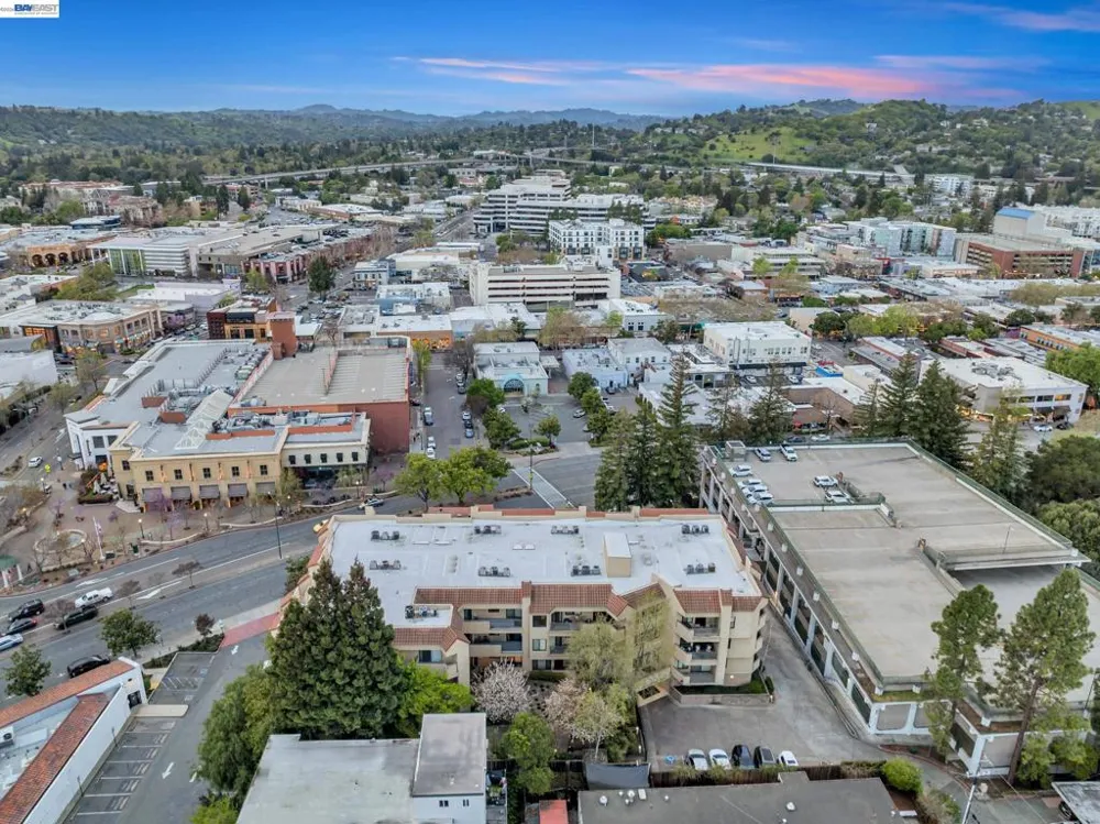 1201 Alta Vista Dr #108 Walnut Creek, CA 94596