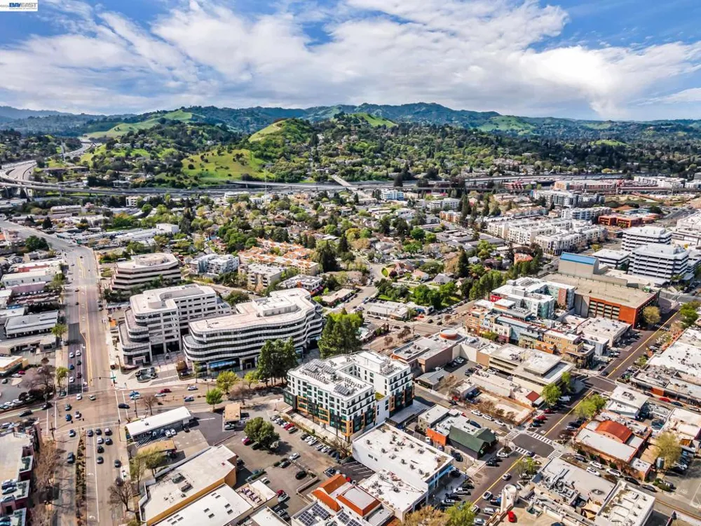 1201 Alta Vista Dr #108 Walnut Creek, CA 94596