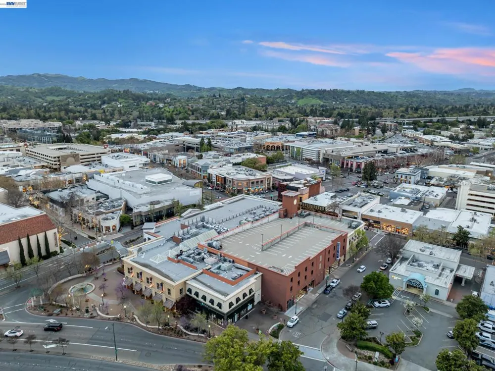 1201 Alta Vista Dr #108 Walnut Creek, CA 94596