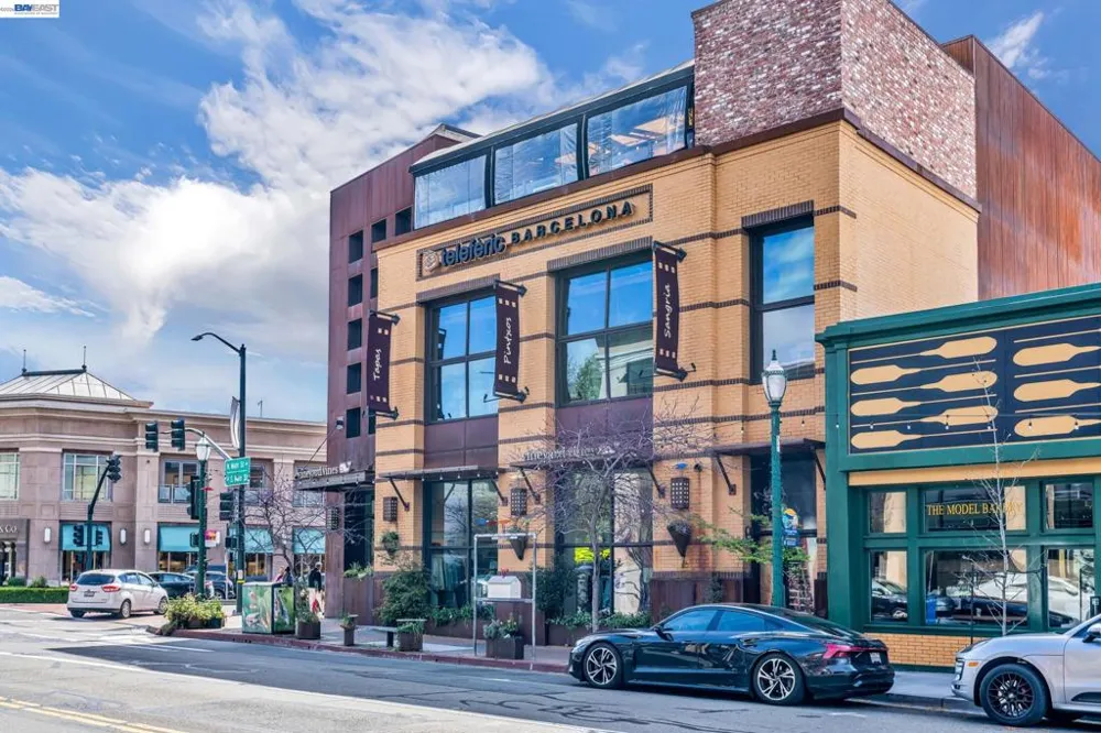 1201 Alta Vista Dr #108 Walnut Creek, CA 94596