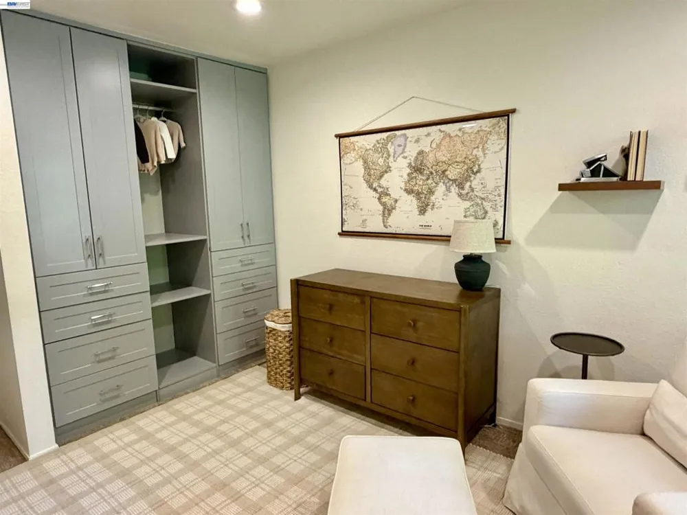 1201 Alta Vista Dr #108 Walnut Creek, CA 94596