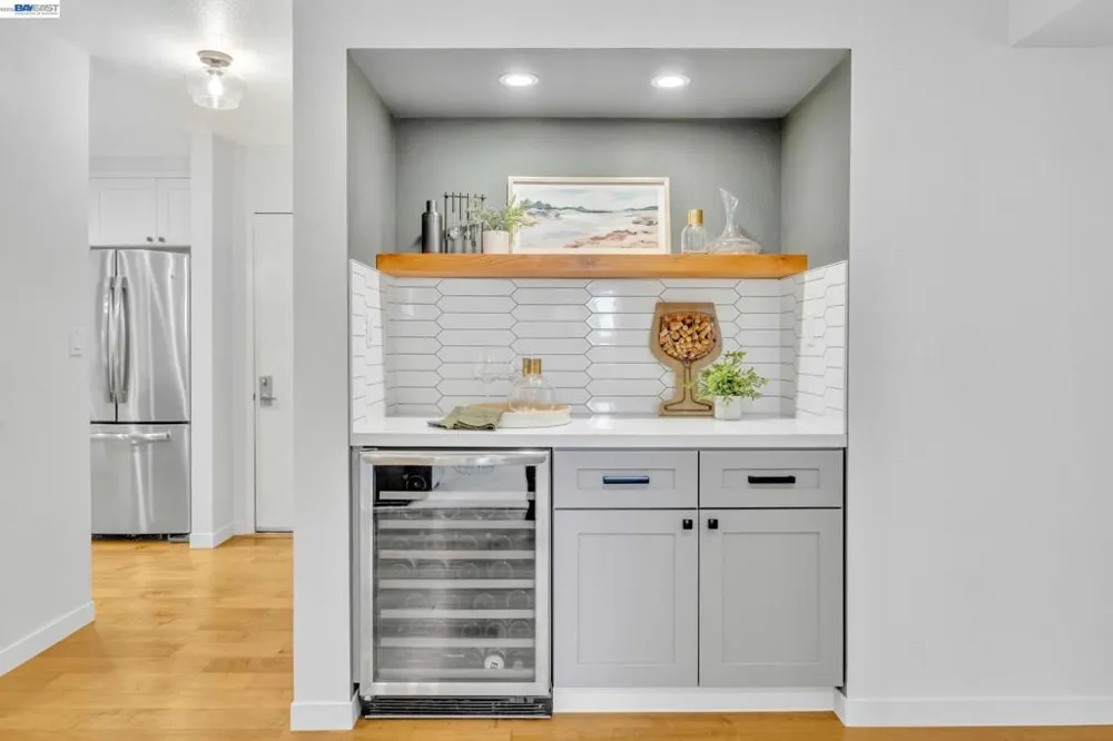 1201 Alta Vista Dr #108 Walnut Creek, CA 94596