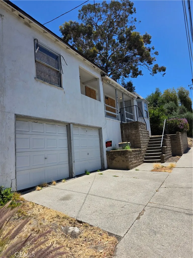 1411 San Luis Drive San Luis Obispo, CA 93401