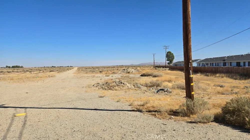 Claymine Rd North Edwards, CA 93523