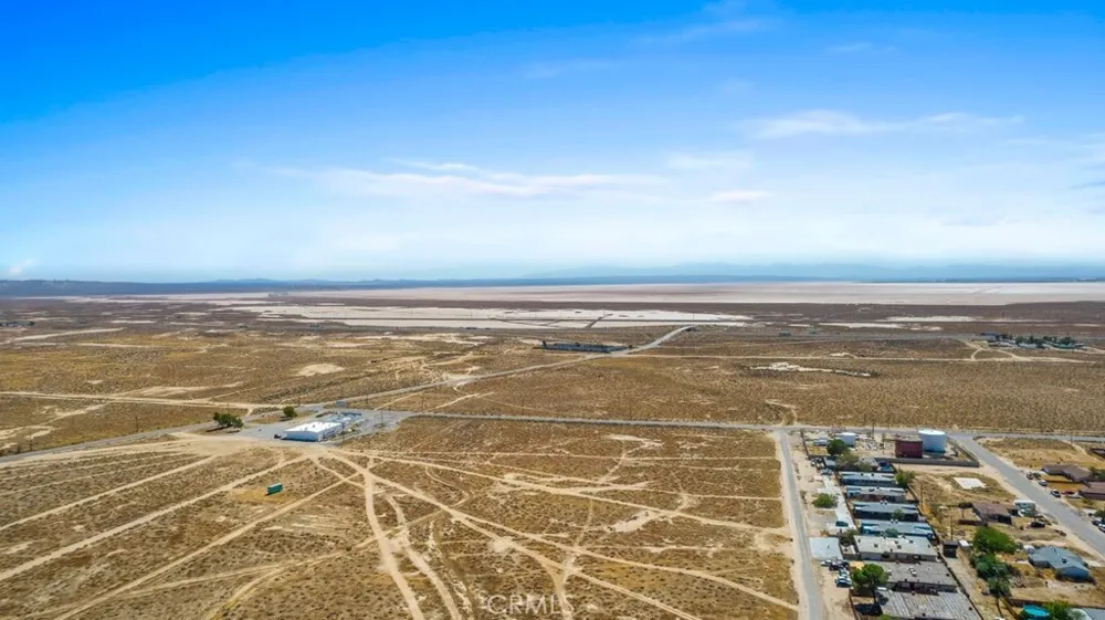 Claymine Rd North Edwards, CA 93523