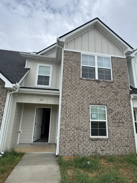 211 Mountaindale Dr