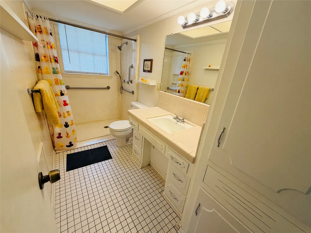 5713 Roberts Drive Waco, TX 76710