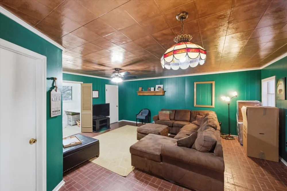 5713 Roberts Drive Waco, TX 76710