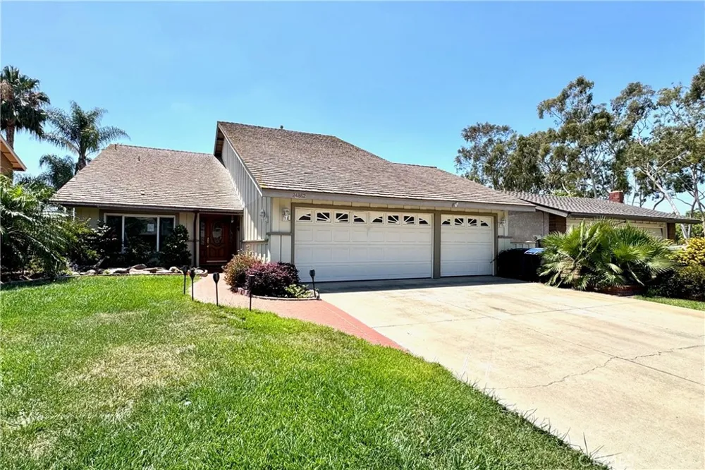24862 Luton Street Laguna Hills, CA 92653
