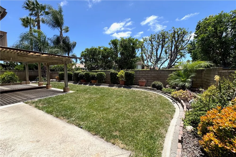 24862 Luton Street Laguna Hills, CA 92653