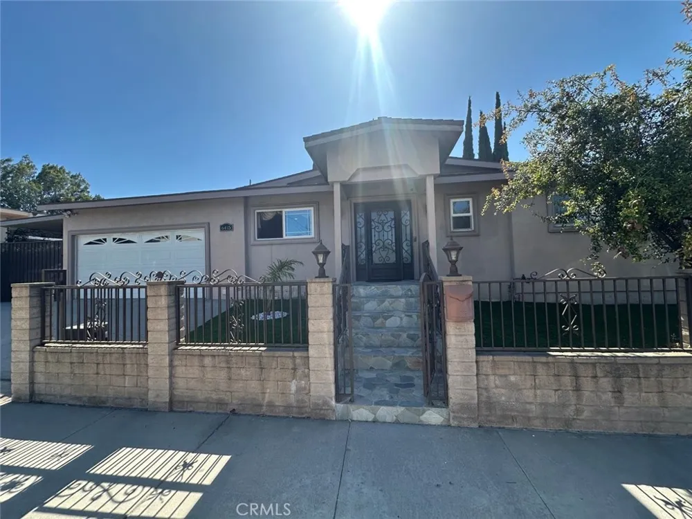 6415 Varna Avenue Van Nuys, CA 91401