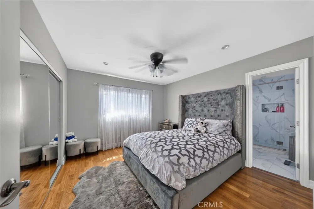6415 Varna Avenue Van Nuys, CA 91401