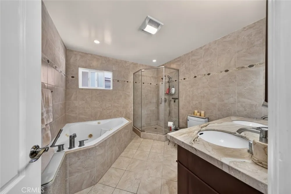 6415 Varna Avenue Van Nuys, CA 91401