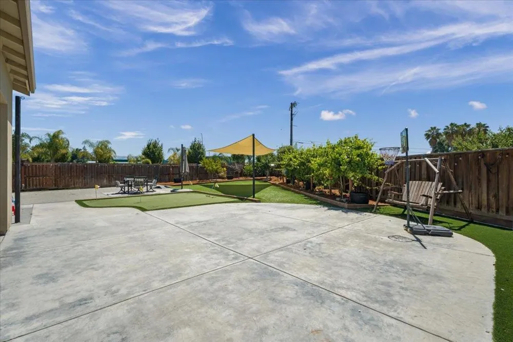 503 Cobalt Drive Hollister, CA 95023