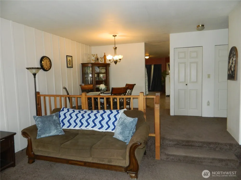 16 Orchard Loop S Tonasket, WA 98855