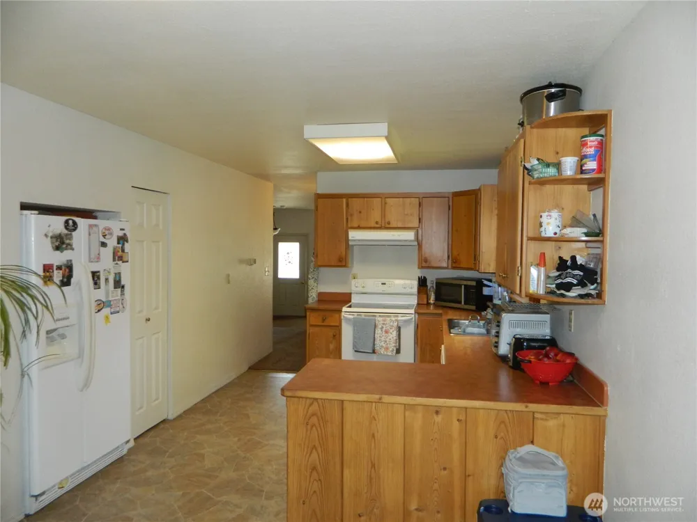 16 Orchard Loop S Tonasket, WA 98855