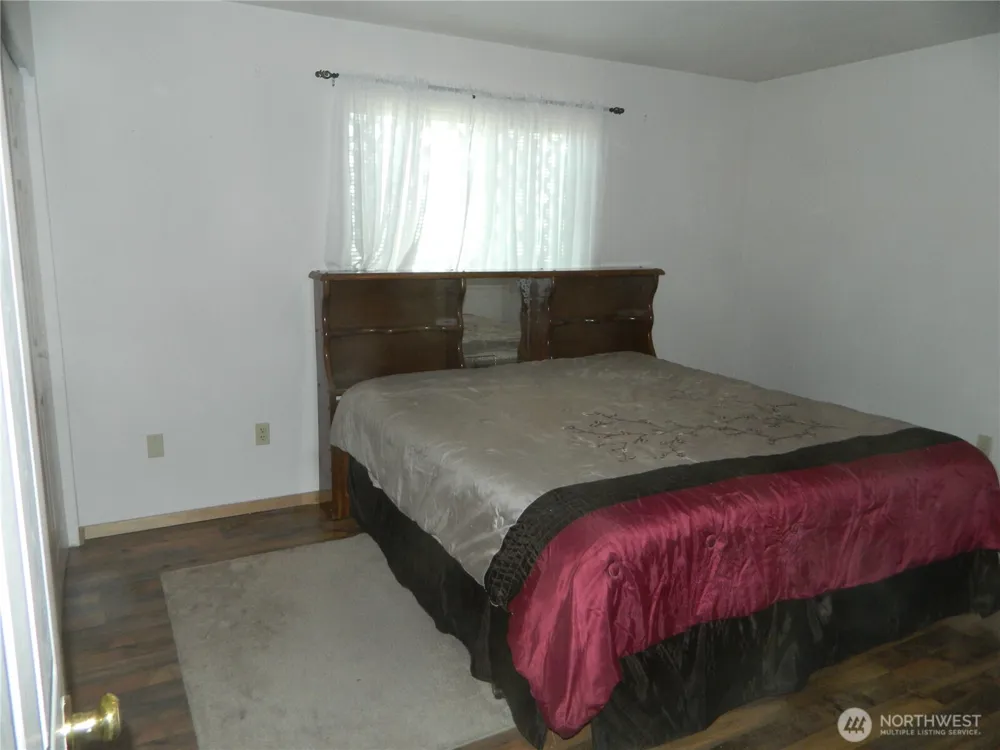 16 Orchard Loop S Tonasket, WA 98855
