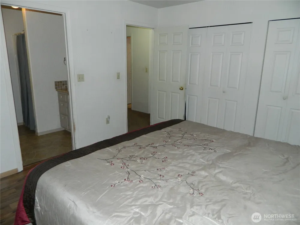 16 Orchard Loop S Tonasket, WA 98855