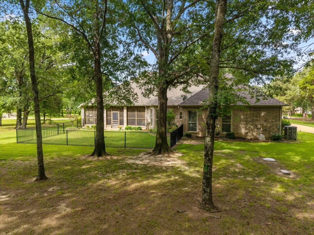 141 Private Road 5944 Yantis, TX 75497