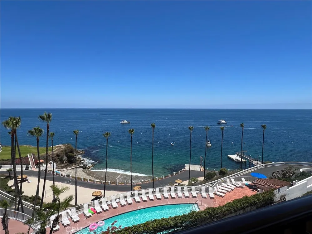 53 Camino De Flores Avalon, CA 90704
