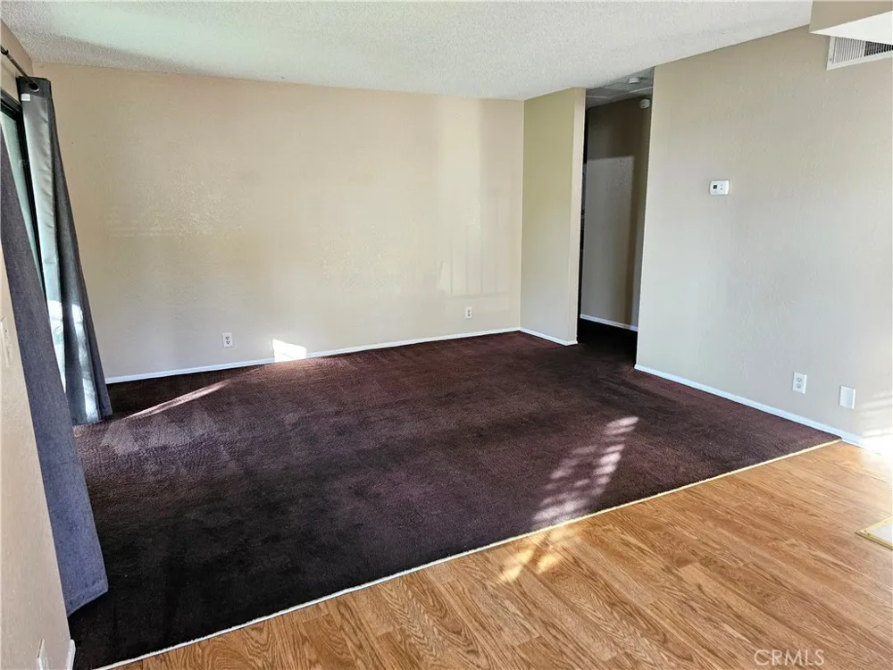 2554 Olive Drive #10 Palmdale, CA 93550