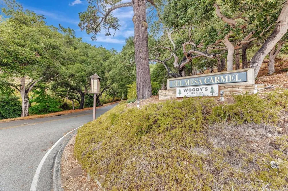 31 Del Mesa Carmel Carmel, CA 93923
