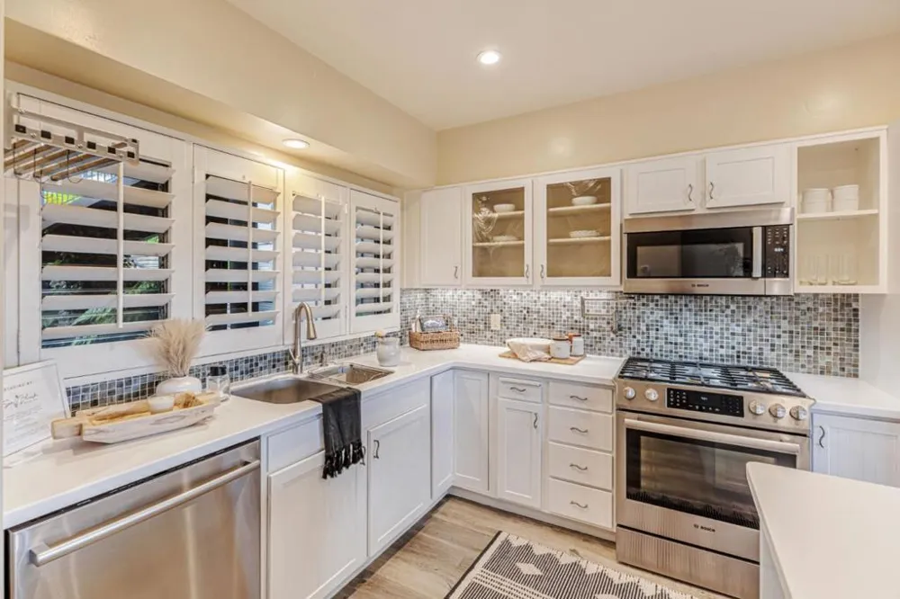 31 Del Mesa Carmel Carmel, CA 93923