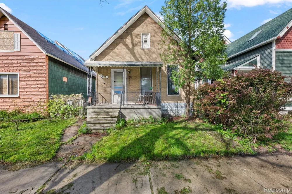 1963 25th Detroit City, MI 48216