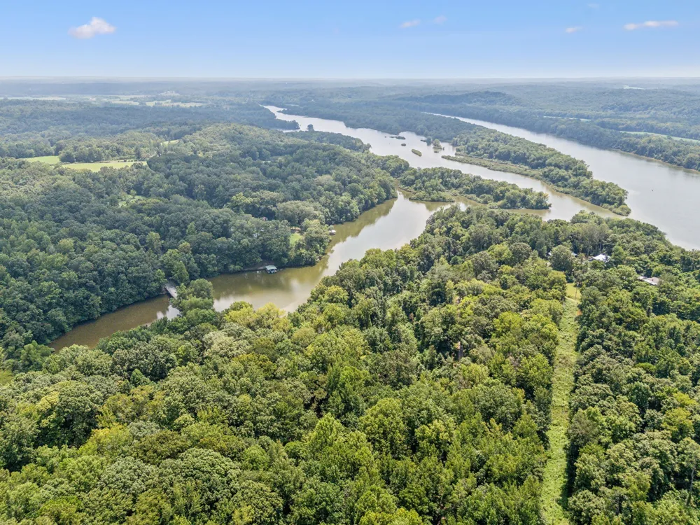 111 Mud Hill Rd Dover, TN 37058