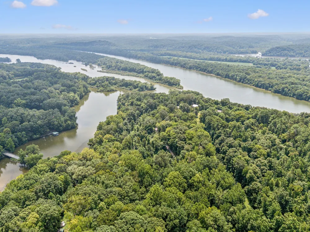 111 Mud Hill Rd Dover, TN 37058