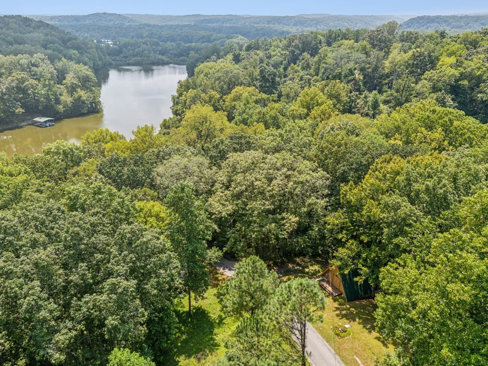 111 Mud Hill Rd Dover, TN 37058