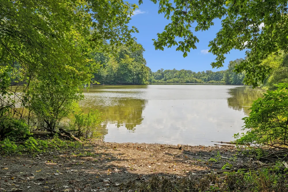111 Mud Hill Rd Dover, TN 37058
