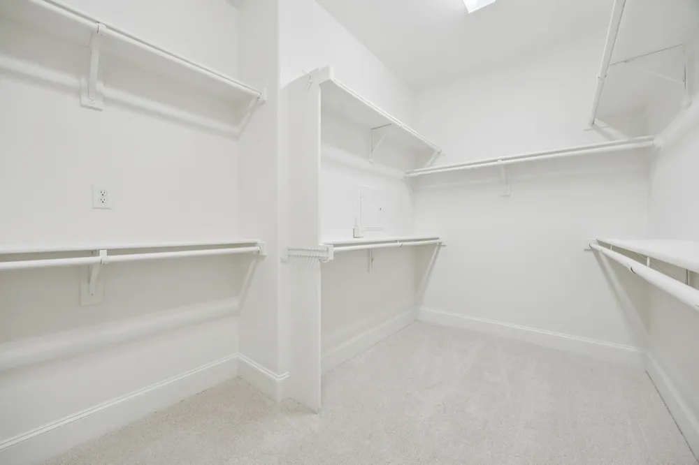 643 Senda Irving, TX 75039