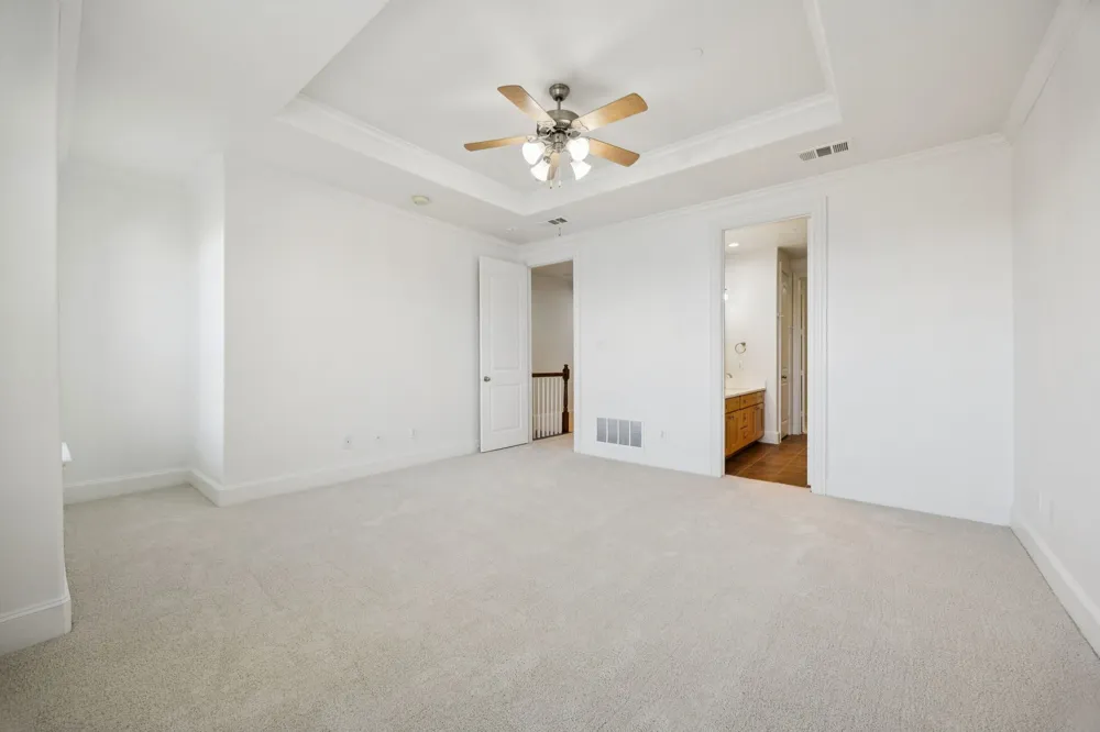 643 Senda Irving, TX 75039