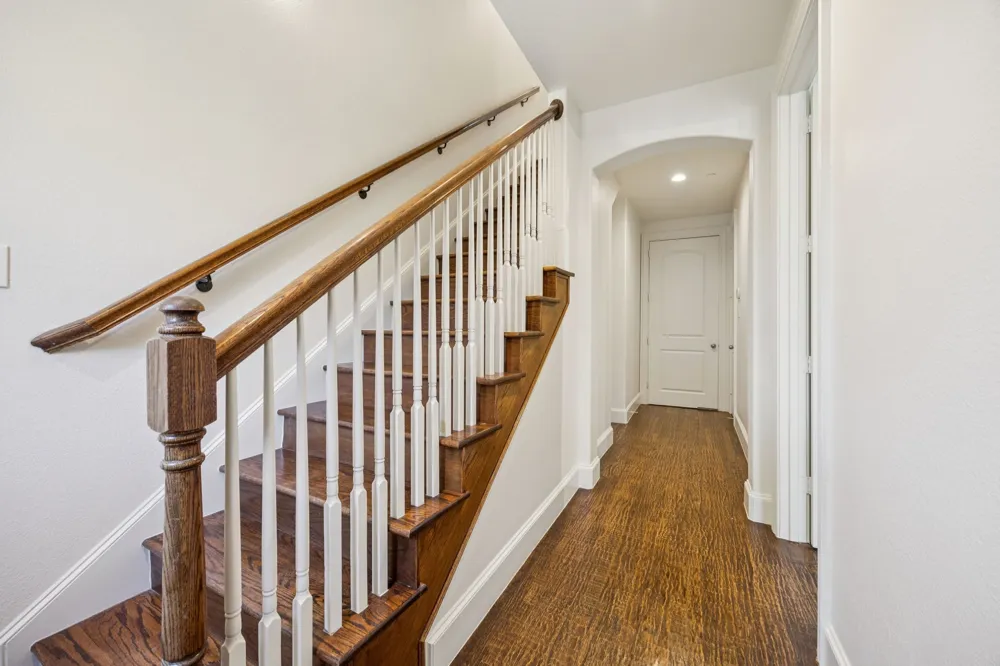 643 Senda Irving, TX 75039