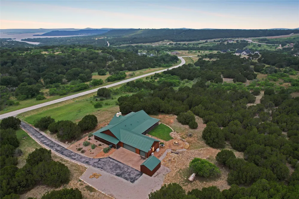 1253 Balcones Lane Graford, TX 76449