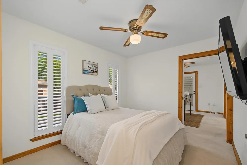 804 Bay Avenue Kemah, TX 77565