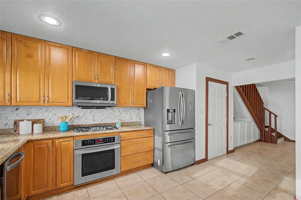 804 Bay Avenue Kemah, TX 77565