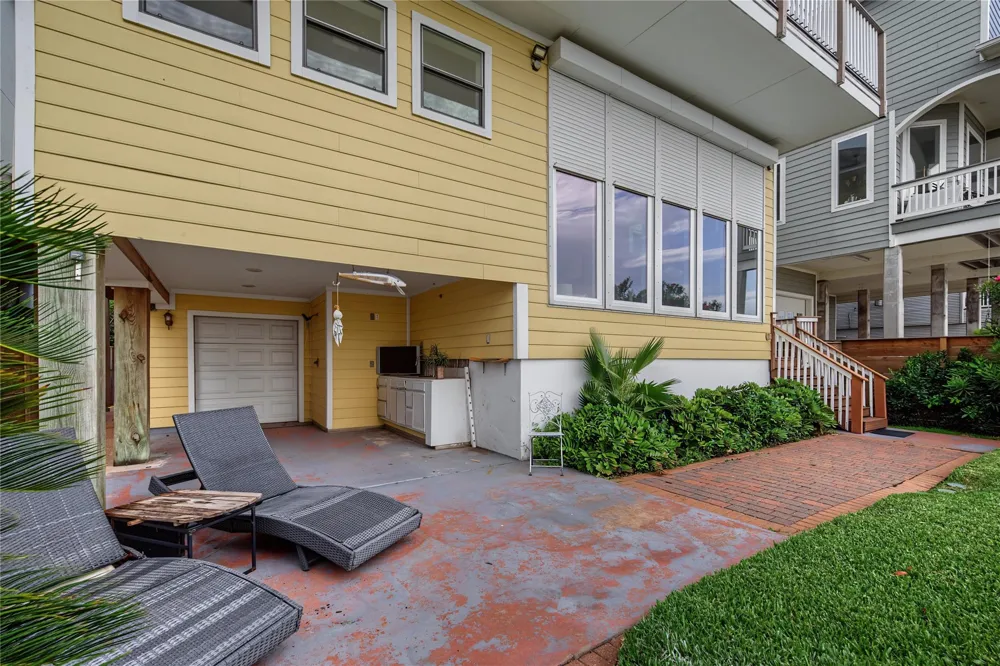 804 Bay Avenue Kemah, TX 77565
