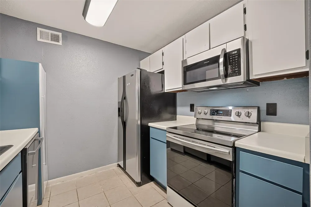 18800 Egret Bay Blvd Boulevard #503 Webster, TX 77058