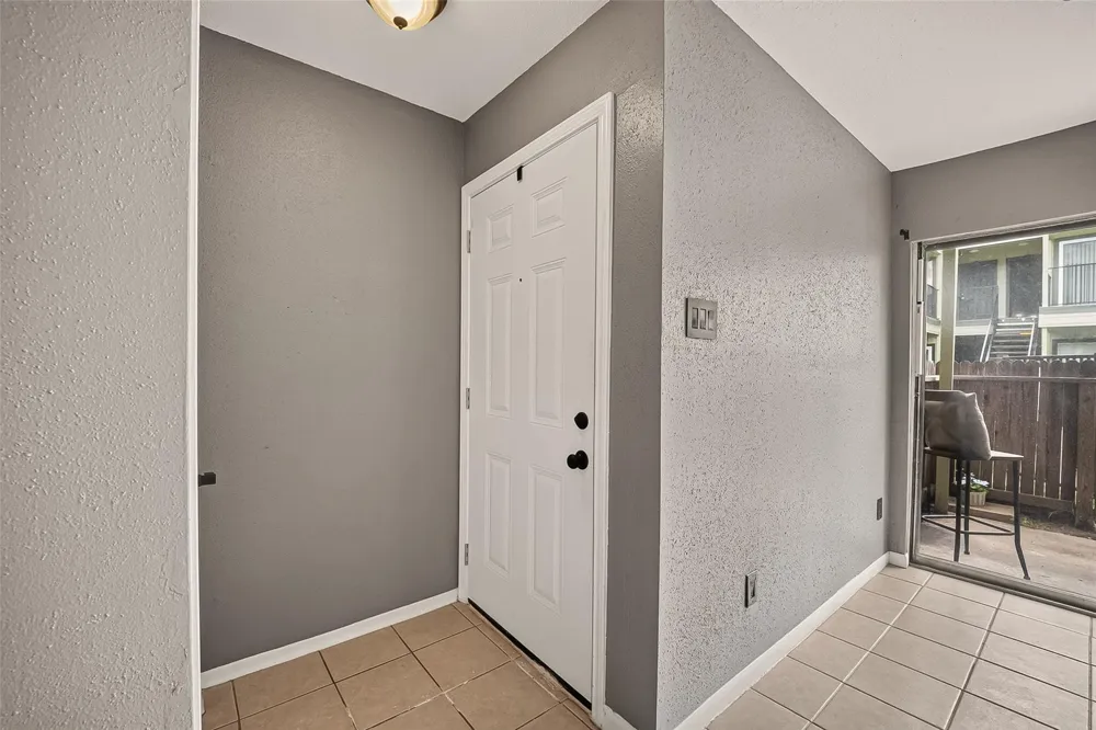 18800 Egret Bay Blvd Boulevard #503 Webster, TX 77058
