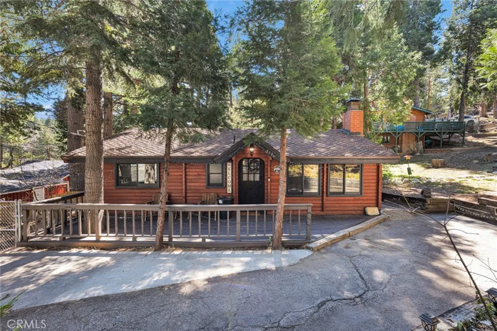 2130 Spring Oak Running Springs, CA 92382