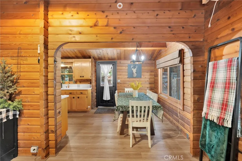 2130 Spring Oak Running Springs, CA 92382