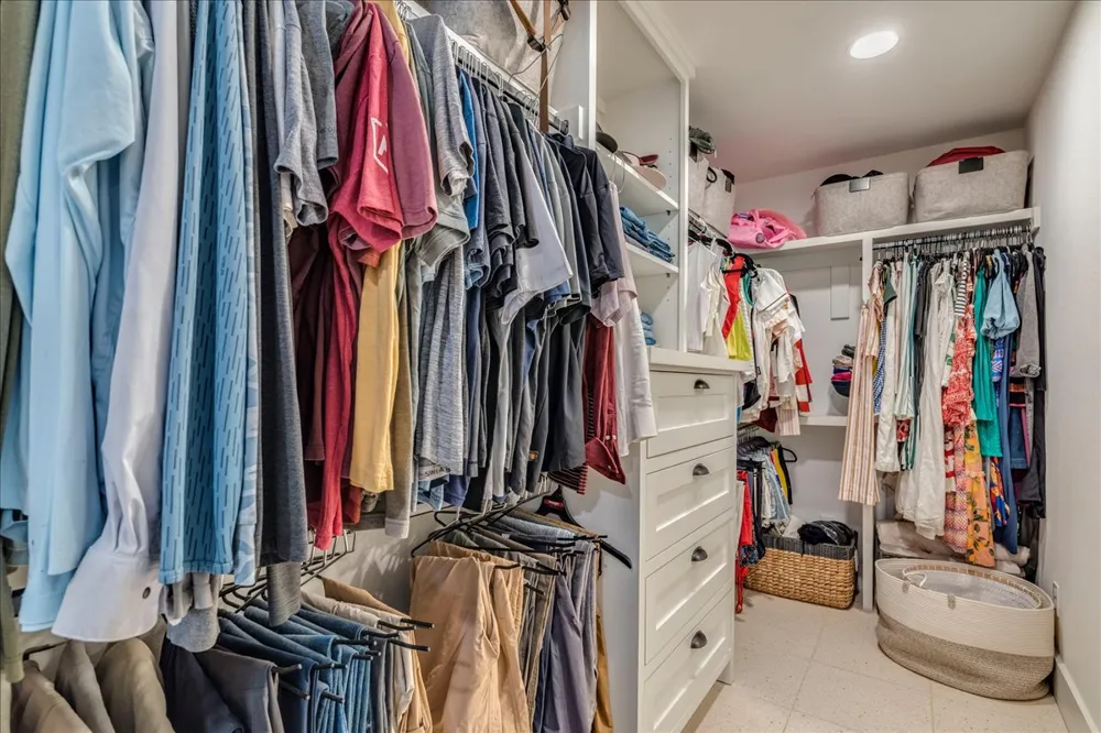 160 Shady Oaks Drive Dale, TX 78616