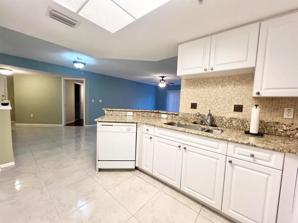 1100 Crestwood Court S #1103 Royal Palm Beach, FL 33411