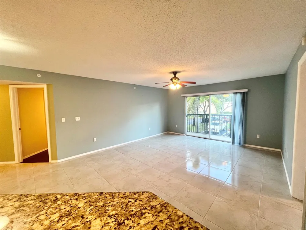 1100 Crestwood Court S #1103 Royal Palm Beach, FL 33411