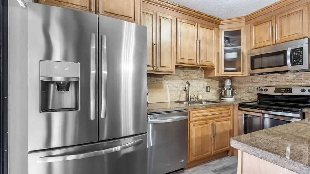 725 NW 99th Circle Plantation, FL 33324